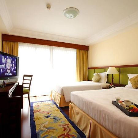 Kalim Resort Patong Kültér fotó