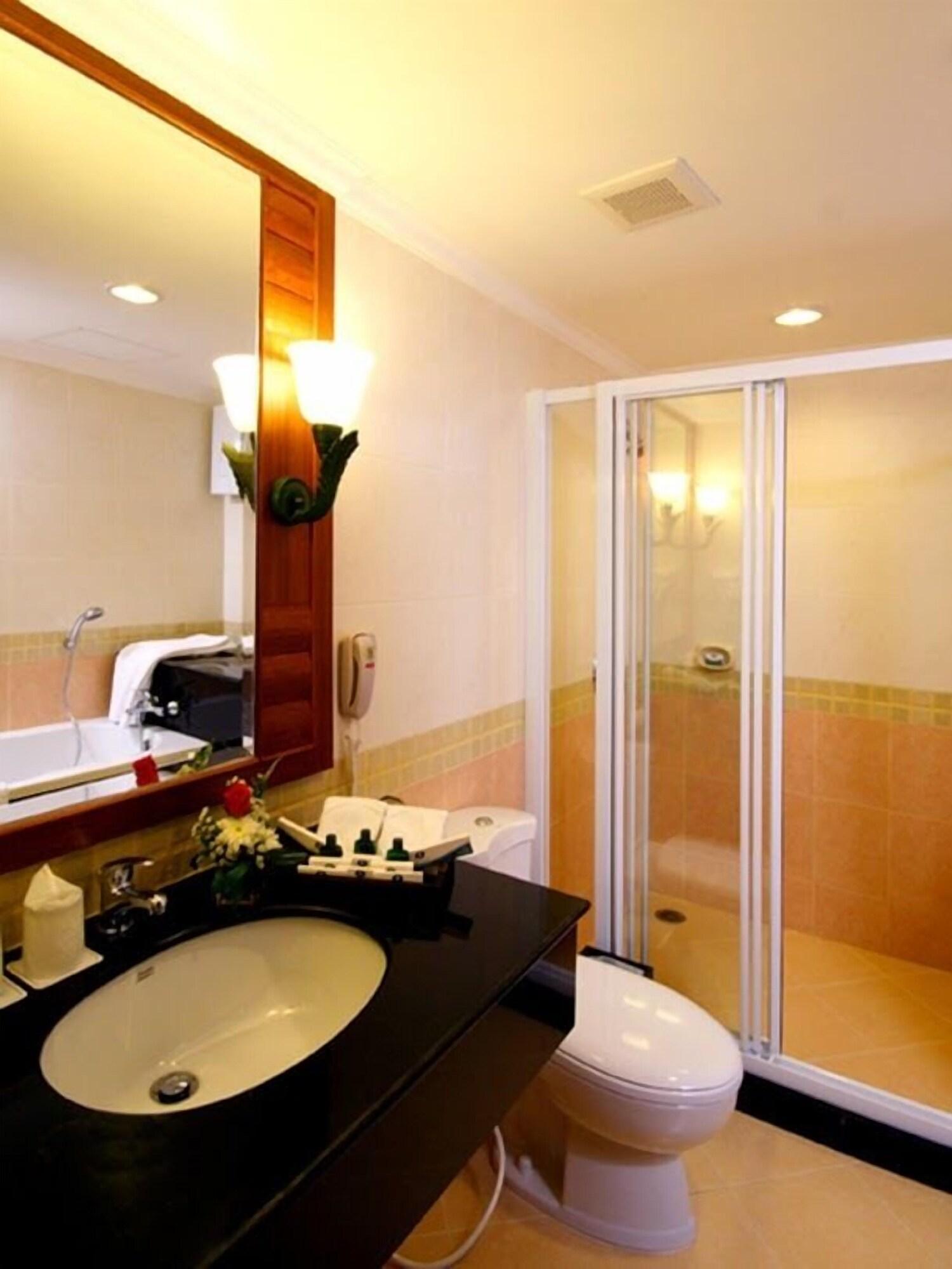Kalim Resort Patong Kültér fotó