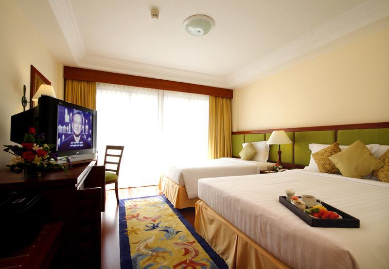 Kalim Resort Patong Kültér fotó