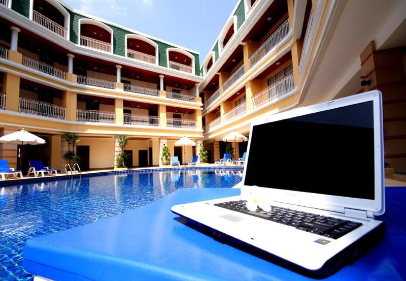 Kalim Resort Patong Kültér fotó